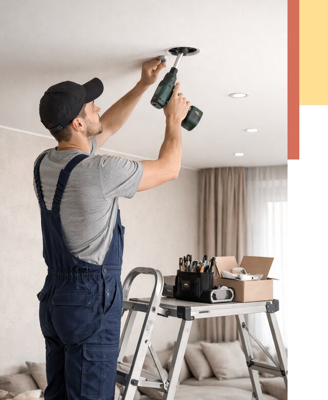 Установка и монтаж точечных светильников в натяжной потолок в Кохме от 1870 руб. | ОТДЕЛОЧНИК-Кхм